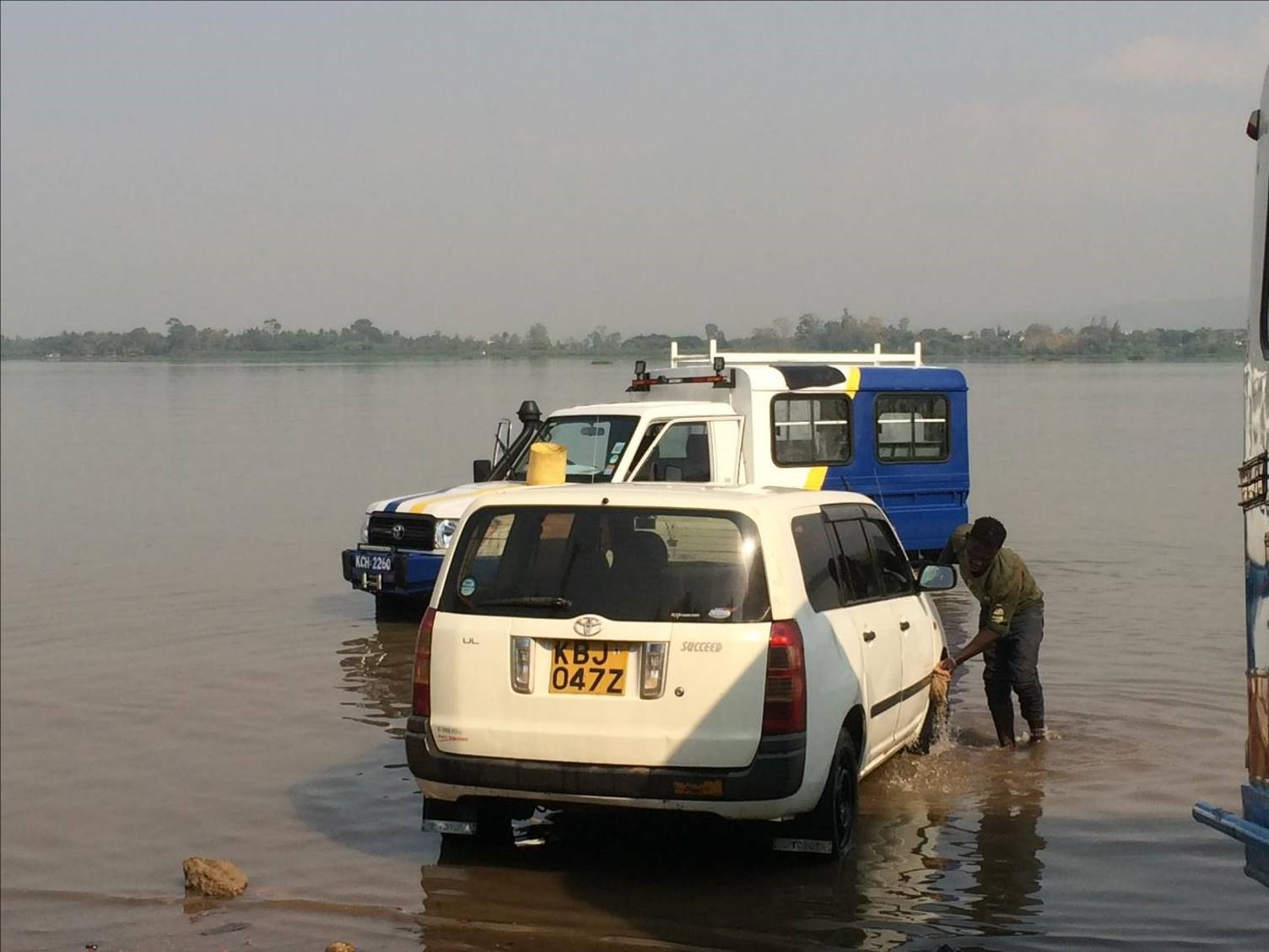 Car washers working in&nbsp;Lake Victoria (Kenya)&nbsp;are constantly exposed to Schistosome infection