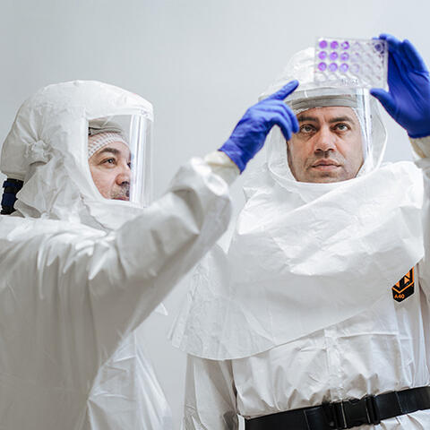 Dr Martinez-Sobrido and Dr. Elsayed